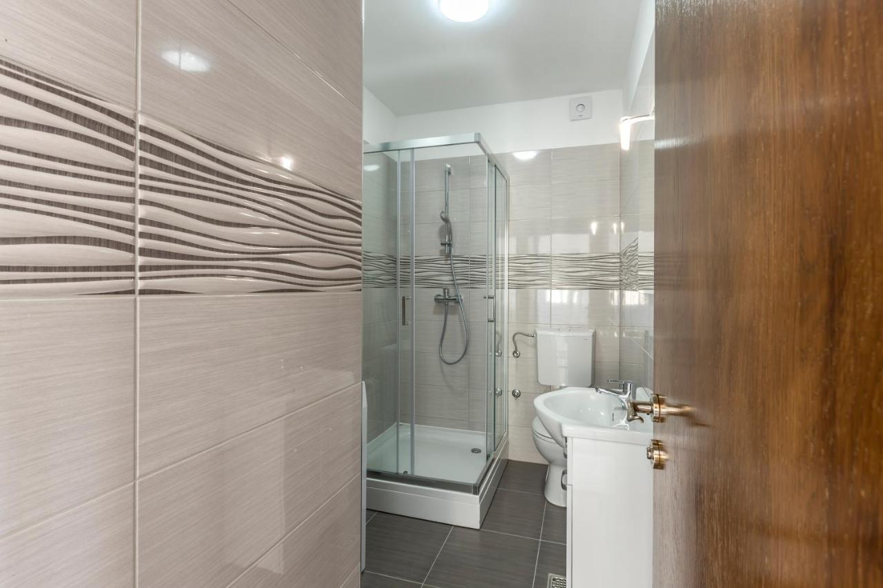 House With Private Pool Magdalena Apartment โปดสตรานา ภายนอก รูปภาพ