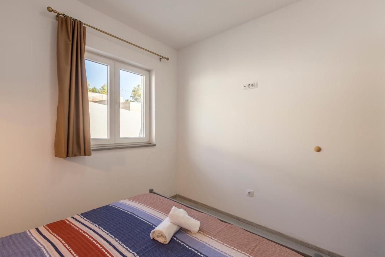 House With Private Pool Magdalena Apartment โปดสตรานา ภายนอก รูปภาพ