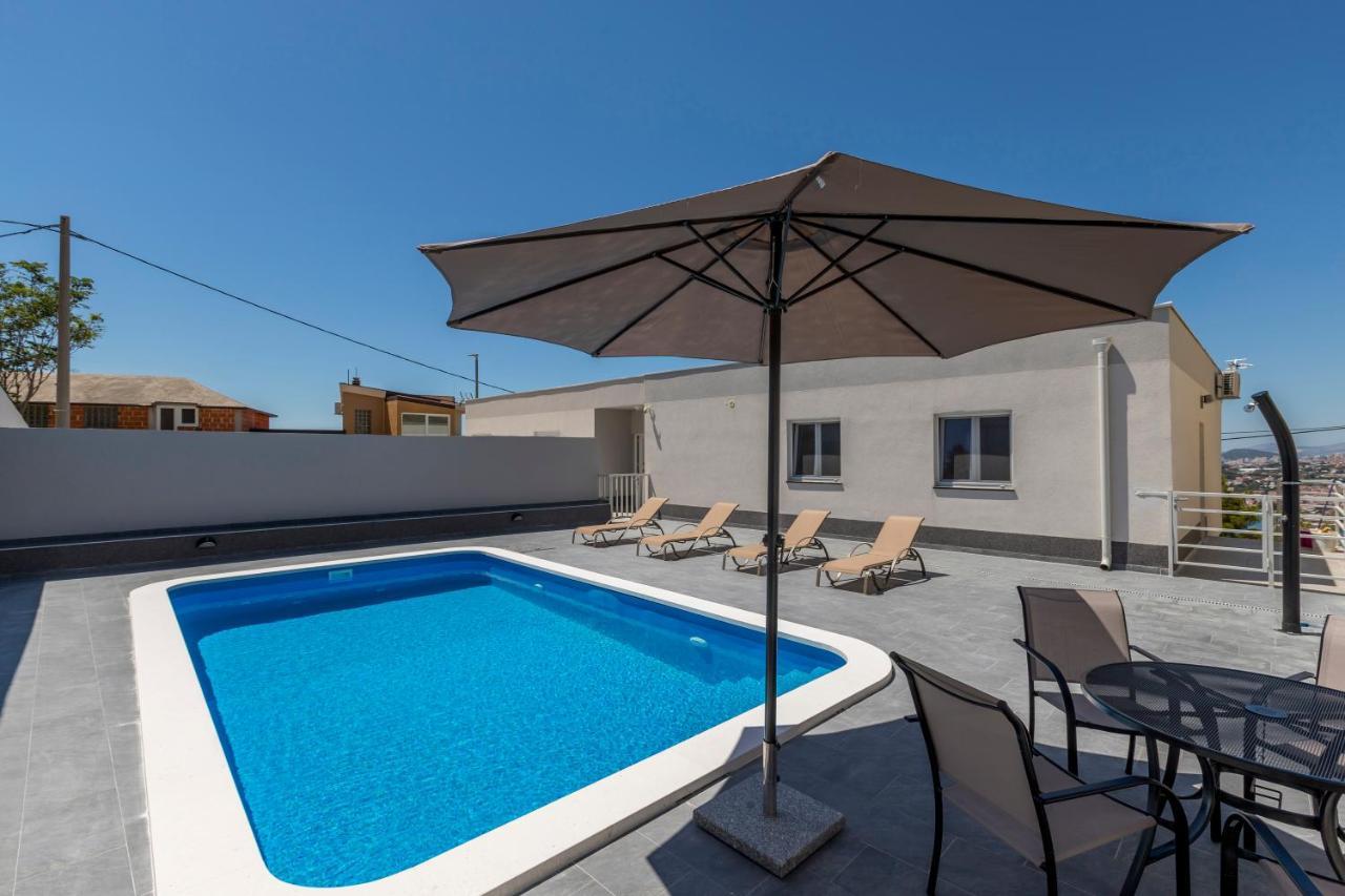 House With Private Pool Magdalena Apartment โปดสตรานา ภายนอก รูปภาพ