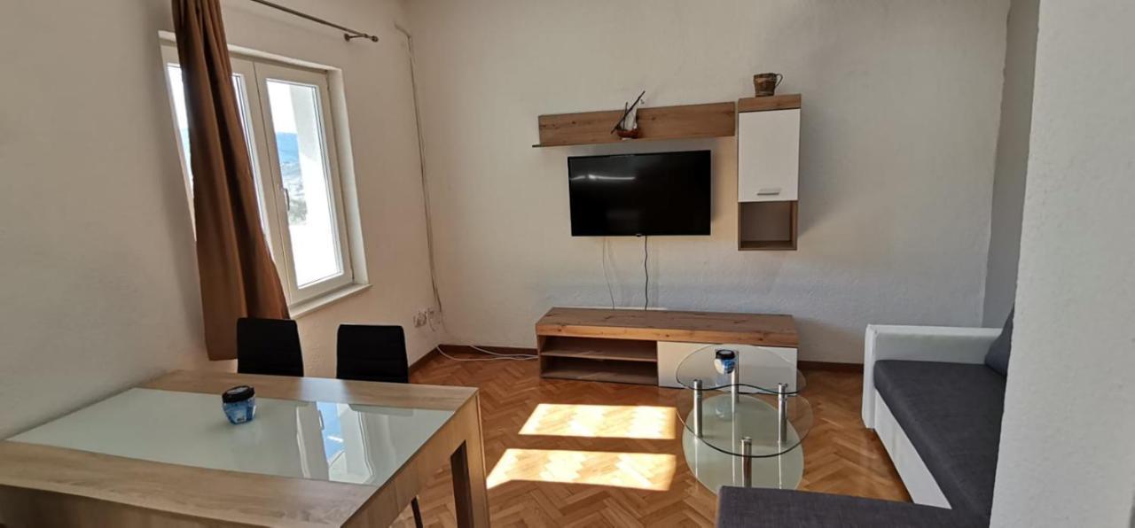 House With Private Pool Magdalena Apartment โปดสตรานา ภายนอก รูปภาพ